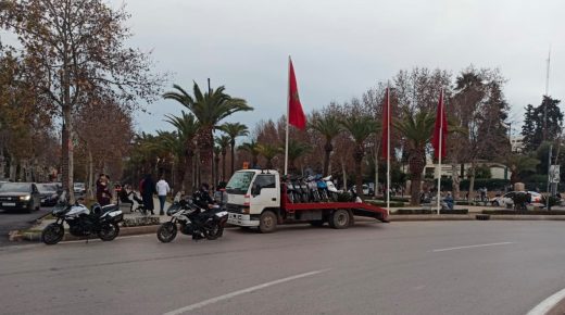 يحدث الأن : البوليس د فاس منوضين الروينة على الدراجات النارية وسط فاس و ها شنو واقع