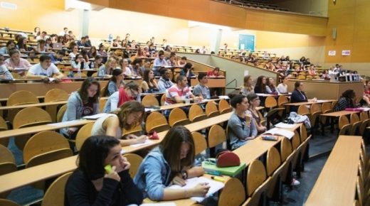 خبر غيعجب الطلبة..وزارة التعليم العالي كتخطط ترفع المنح الجامعية