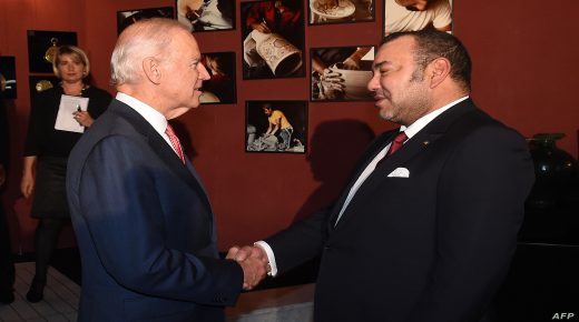 US Vice President Joe Biden (L) shakes hands with Morocco's King Mohammed VI at the royal palace in Fez on November 19, 2014. Biden is attending the Global Entrepreneurship Summit in Morocco, taking place for the first time on the African continent. AFP PHOTO/ FADEL SENNA