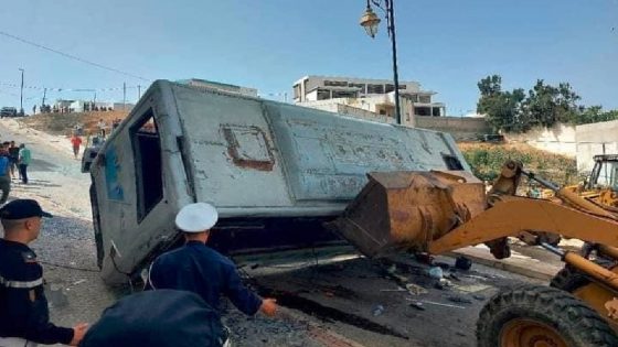 يا ربي السلامة : انقلاب حافلة للنقل الحضري يخلف إصابات خطيرة