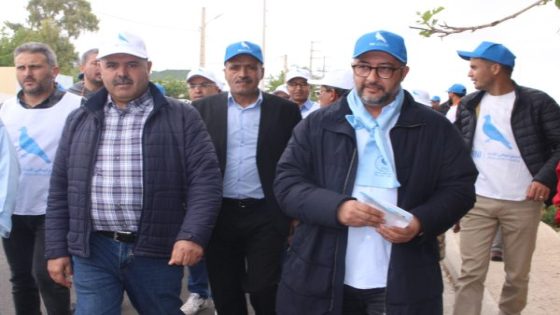 سؤال لمسؤولي الاحرار بفاس ، علاش ما نصفتوش رشيد الهرد رئيس جماعة عين بيضا و اللي كايتمتع بشعبية و تواصل كبير مع المواطنين و كتختارو دياولكم صحاب الشكارة للبرلمان