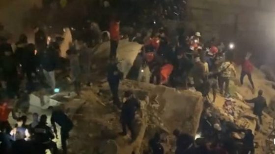 متابعة فاجعة بفاس: انهيار عمارة بحي الحسني يخلف 4 وفيات… والعمدة البقالي “غائب عن المأساة”