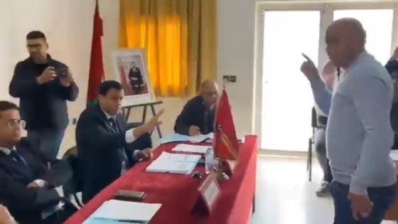 النيابة العامة في فاس عطات التعلميات للابيجي د الجدارمية باش يحققوا مع مستشار تسلم شيك ب 4 د المليون للتصويت على رئيس جماعة اولاد الطيب