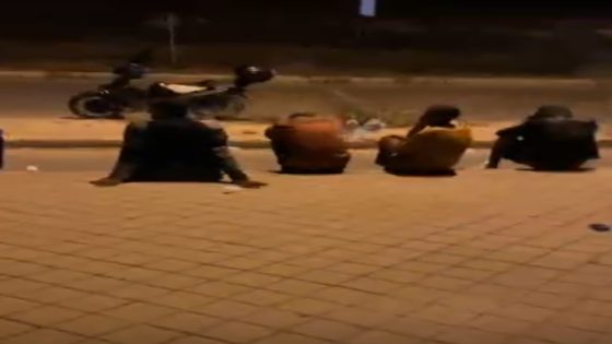كار جاي من كازا حط العشرات من الحماق في سطات بالليل