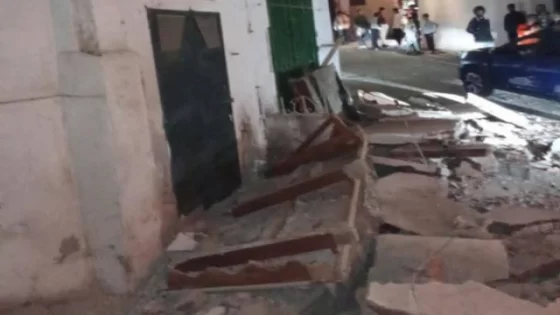 يا ربي السلامة : سقوط واجهة بناية سكنية بحي المصلى دون تسجيل ضحايا