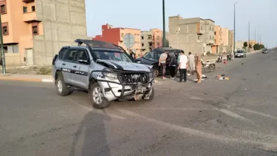 حادثة سير تتسبب في خسائر مادية لسيارة الدرك