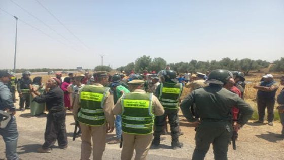 واش ولات موضة جديدة : كانوا في مسيرة من صفرو لفاس للاحتجاج على العطش اللي عايشين فيه