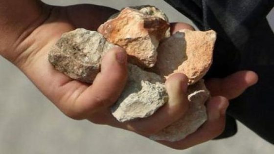تراشق بالحجارة بين قاصرين ينتهي بوفاة مأساوية لقاصر بحي بنزاكور بفاس
