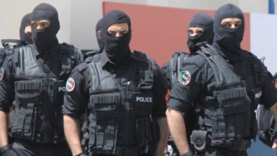 بزناز تشد فظهر الخميس بفاس و فرقة مكافحة العصابات حجزو عندو كمية دالحشيش والكيف