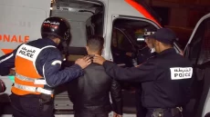 بعد ساعات قليلة، البوليس طيحوا المجرم اللي دخل مكتب محامي و اغت_صب الكاتبة ديالو و كريساها