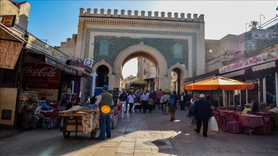فاس ناعسة والسياحة مريضة و المسؤولين د القطاع فدار غفلون