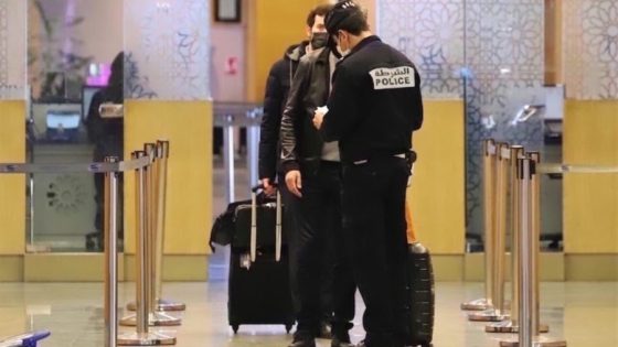 توقيف شاب بمطار فاس سايس بحوزته 10 كلغ من الشيرا قبل سفره إلى فرنسا