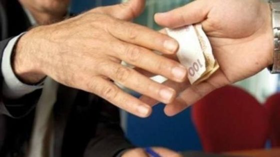 ابتدائية فاس ضربات مدرب سياقة بعام د الحبس حصل كايشد رشوة من متدربين