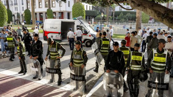 وليدات فاس عطاو القدوة فالاحتجاج السلمي.. صورة حضارية تنتشر عبر ربوع المغرب لليوم الخامس من الاحتجاجات