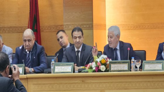 بعد تسليم مهامه ، أول ظهور رسمي لخالد الزروالي والي جهة فاس مكناس خلال أشغال دورة مجلس الجهة