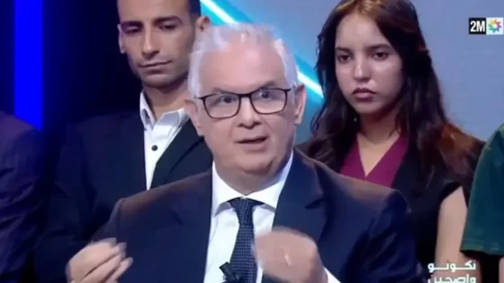 هكذا يكون القيادي . . .نزار بركة قدموا الصحافي كوزير و هو يتهرب قالو انا معاك هنا كأمين عام لحزب الاستقلال