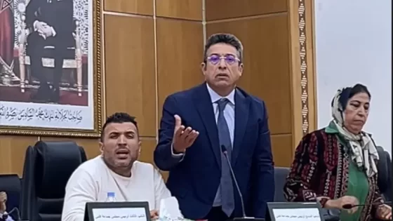 العمدة البقالي يتهجم على الجسم الصحفي خلال الجلسة الرابعة لدورة جماعة فاس… وجمعية الصحافيين الشباب ترد ببلاغ شديد اللهجة