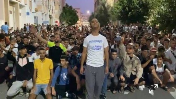 وليدات فاس و لليوم السابع هزو شعارات نقية في مسيراتهم الاحتجاجية بحال “لا تخريب لا فوضى و فاس حضارة”