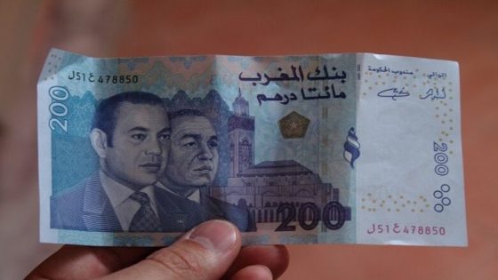 ورقة من فئة 200 درهم طيحات عصابة كاتزور الفلوس و ها كيفاش تكتاشفت