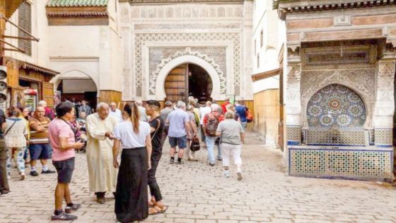 انتعاشة سياحية بمدينة فاس بعد أسابيع عجاف.. الأمن والهدوء يعيدان الثقة للسياح رغم احتجاجات جيل Z