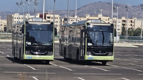 فاس تتعزز بدفعة جديدة من حافلات النقل الحضري بمعايير حديثة لخدمة الساكنة