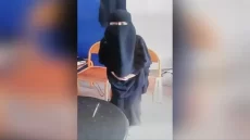 بسبب ارتدائها النقاب ، منع تلميذة من متابعة الدراسة