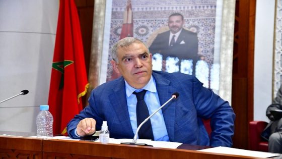 وزير الداخلية : “للي دا شي درهم أو شي أرض يردهم بالخاطر حسن ما يردهم بزز”