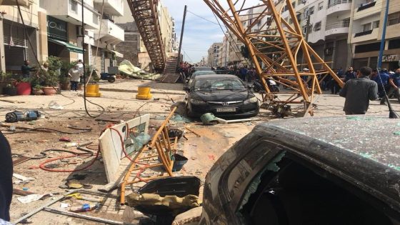 يا ربي السلامة . . . انهيار رافعة قت_لات جوج مستخدمين