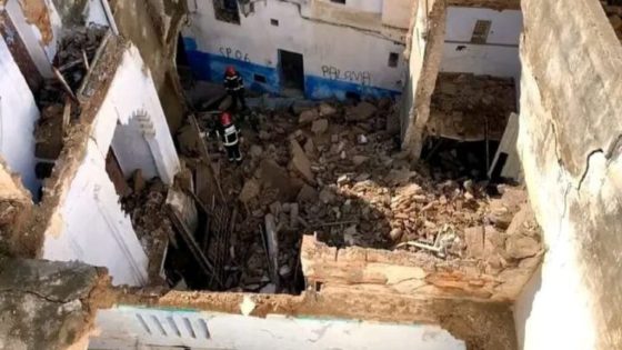 السلامة يا ربي . . . أمطار قوية تتسبب في انهيار منزلين