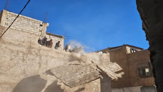 بتعليمات من عامل مولاي يعقوب سمير الخمليشي و قيادة باشا عين الشقف ، قياد يدشنون حملة ضخمة و يهدمون 13 بناية غير قانونية