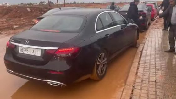 وزير التربية الوطنية دشن ثانوية في جماعة أولاد الطيب والطريق فحالة كارثية كتسبب معاناة للتلاميذ وللأساتذة