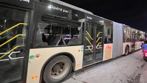 الوسخ د البشر . . . الجهل كيهزم التنمية في فاس ، و براهش خربو زجاج طوبيس جديد