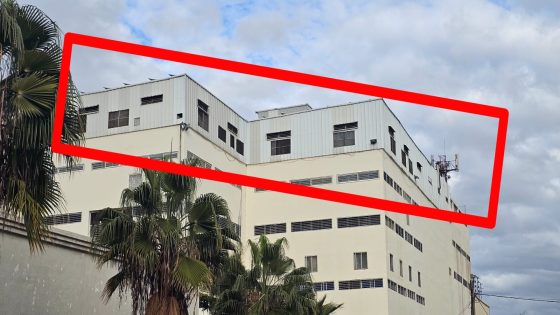 اللي خلص يبني : فالوقت اللي مستثمر طلبولو 25 مليون باش يبني حمام مرخص في بنسودة ، معمل د الميلفاي خلاه القايد و المقدم يزيد الطابق الرابع على عينك ا بن عدّي