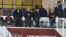 حضور خالد آيت الطالب والي جهة فاس مكناس رفقة رئيس الاتحاد الإفريقي لكرة القدم لقمة تونس ونيجيريا بالملعب الكبير بفاس