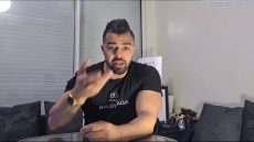 مول الكاسكيطة دعى هشام الملولي حيث اتهموا اتهامات خايبة و ضرب فالوطنية ديالو