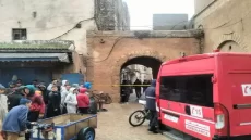 انهيار منزل بحي الملاح يودي بحياة سيدة ورضيعتها