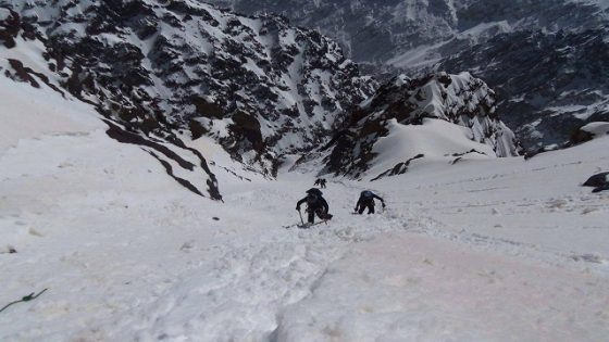فقدان 3 سياح أثر انهيار ثلجي بجبل تبقال