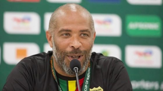 مدرب نيجيريا يودّع فاس و ساكنتها و مسؤوليها برسالة مؤثرة