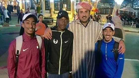 الامير د قطر كايتجول بالجلباب المغربي في إفران