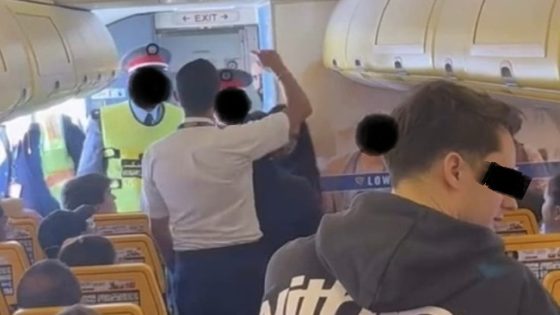 طائرة هبطت اضطراريا في مطار فاس سايس و الجوندارم تدخلوا و وقفوا مسافرة حيحات على المسافرين