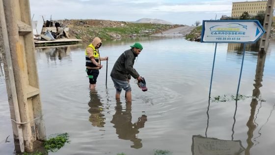 فاس . . . تدخل عاجل للشركة الجهوية المتعددة الخدمات لإصلاح عطب بقنوات الصرف الصحي ببنسودة