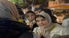 وقت الشدة كيبانو الرجال والعيالات الحُرَّات : زينب السيمو البرلمانية اللي واقفة مع ولاد مدينتها فوسط الفيضانات و نازلة للميدان مع المتضررين