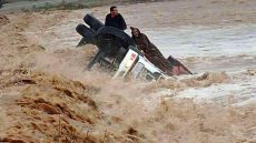 مستشفى الغساني بفاس استقبل أول جثة ديال أب غرق فالواد بسبب الفيضان