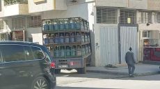 ياربي السلامة.. باش مايديرش كارثة شيفور كاميو عامر بالبوطة دخل فعمارة بفاس من بعد ماتقطع ليه لفران