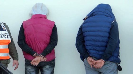 Les éléments du service provincial de la police judiciaire de la ville de Tanger ont arrêté, vendredi (25/10/2019) cinq personnes pour liens présumés avec un réseau de trafic international de drogue et de psychotropes. La perquisition a permis de saisir 288 grandes plaquettes de résine de cannabis totalisant près de huit tonnes.