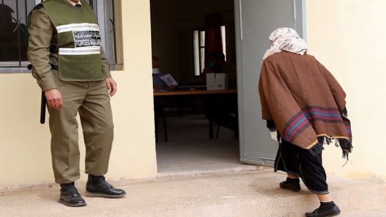 الحكومة تكشف عن توقيت العمل بالإدارات العمومية خلال شهر رمضان