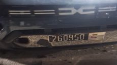 رئيس لجنة الثقافة بجماعة فاس دار كسيدة خايبة و هو سكران على مستوى طريق عين الشقف و البوليس لقاو الطموبيل مشارجية بيرة و شراب