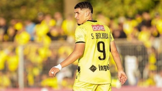 سفيان بنجديدة غادي يبقى مع الماص حتى ل 2030 بعد التألق الكبير ديالو