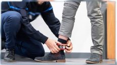 السوار الإلكتروني.. وهبي حدد 70 درهم لكل نهار باش الواحد يكمل عقوبتو فالدار