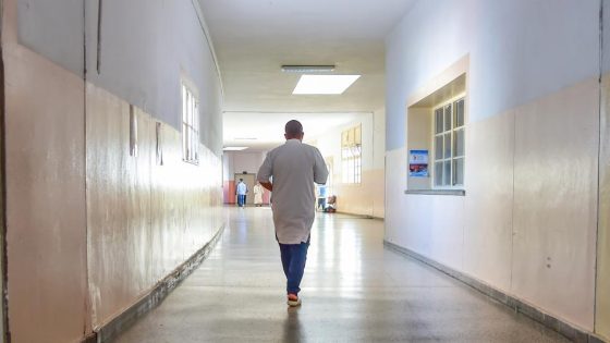 طرد فرملي مزور من سبيطار ابن باجة فتازة.. المدير جرا عليه من بعد ما حصلوه النقابيين خدام فالأقسام بلا وراق بلا صفة